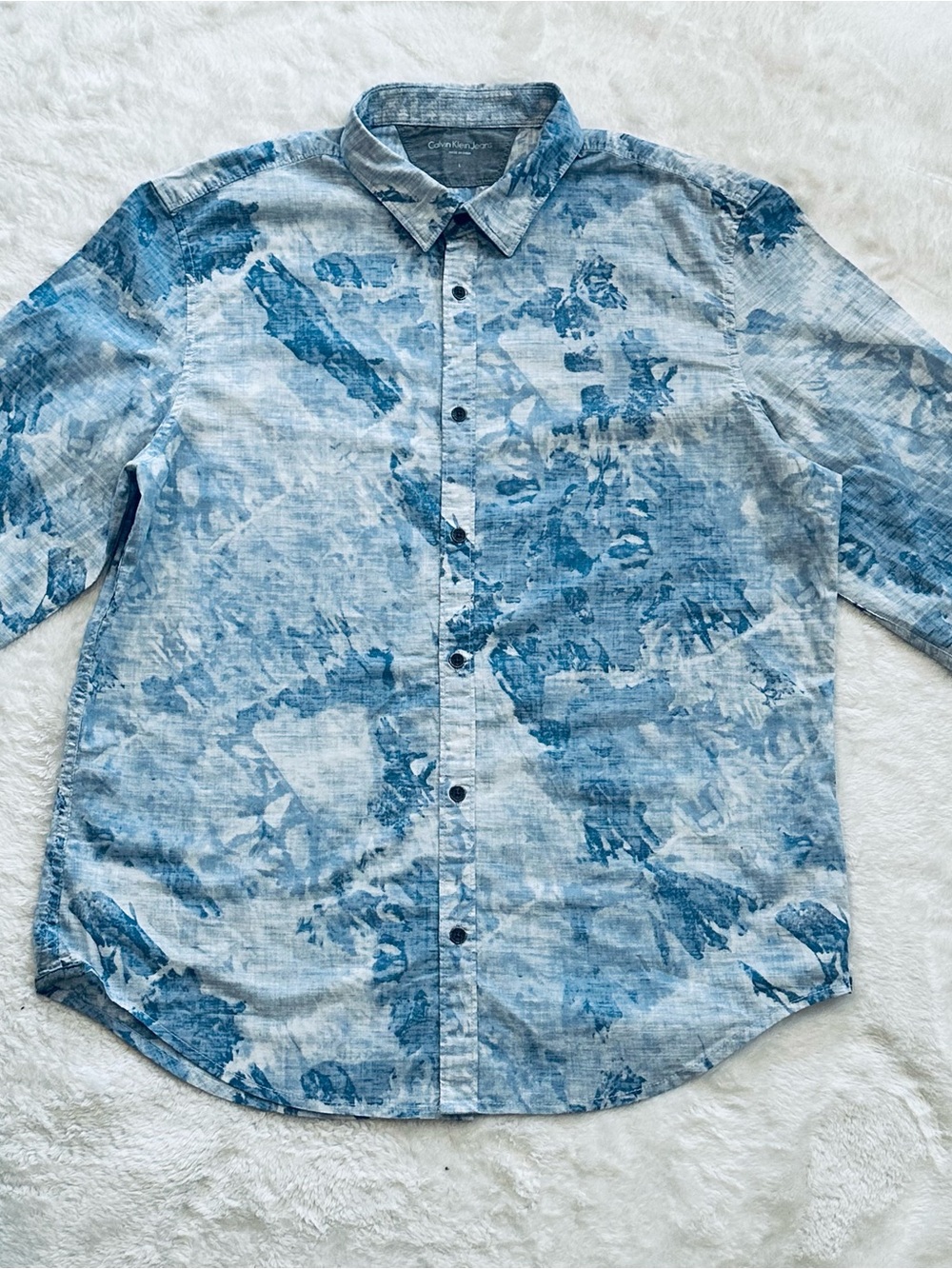 Calvin Klein Jeans Men's L Blue Abstract Tie Dye Cloud Button Front Shirt